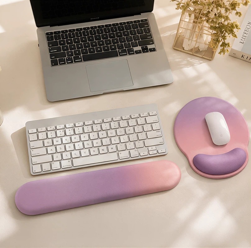 Tradescantia Purple - グラデーションピンクパープルラバーリストレストキーボードパッド＆マウスパッドセット、滑り止め快適デスクアクセサリー、男性女性用