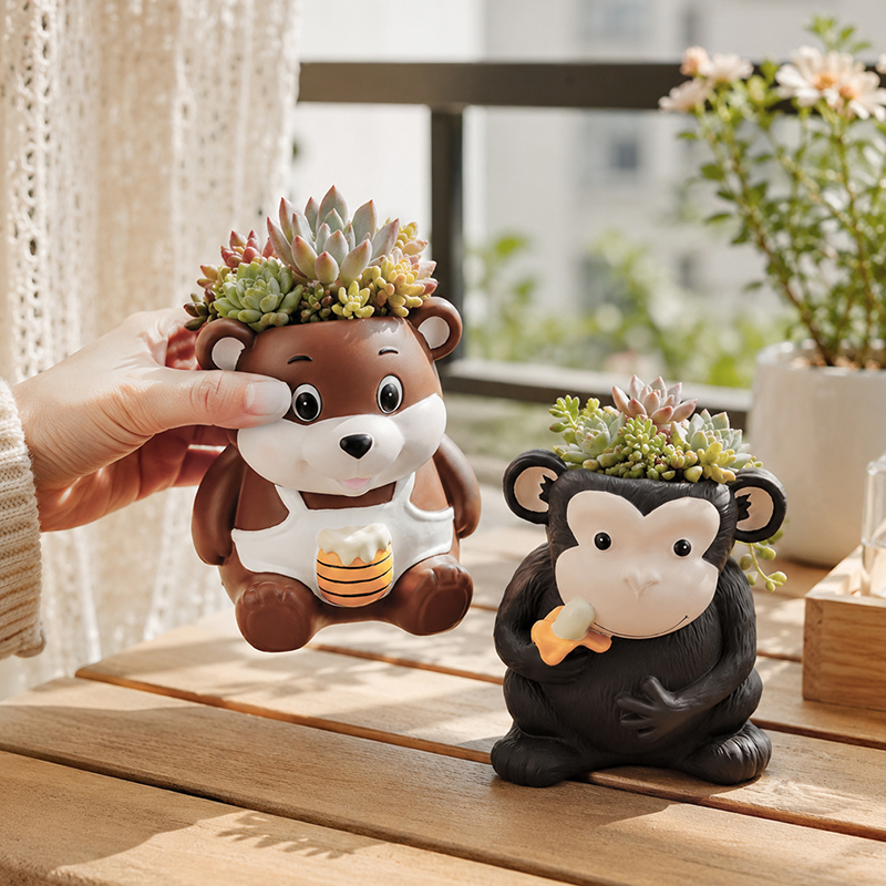 2026年新作 エプロンを着たクマの多肉植物プランター フィ - Echeveria Succulent のレビューと価格